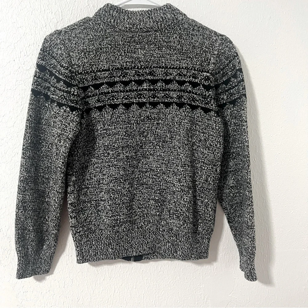 OshKosh B’gosh Boy's Size 12 Black and White Marled Full Zip Sweater EUC Casual